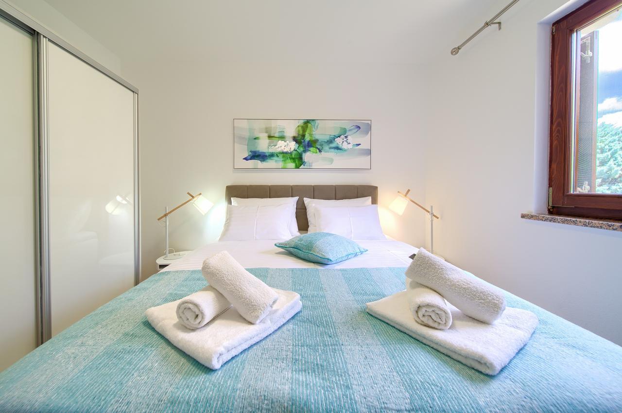 Apartment Jadran Malinska Exteriör bild